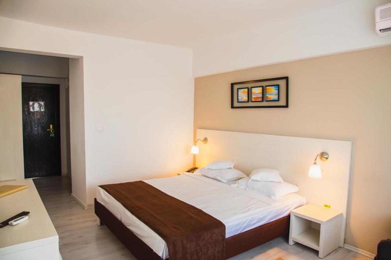 Ambasador Hotel 4*