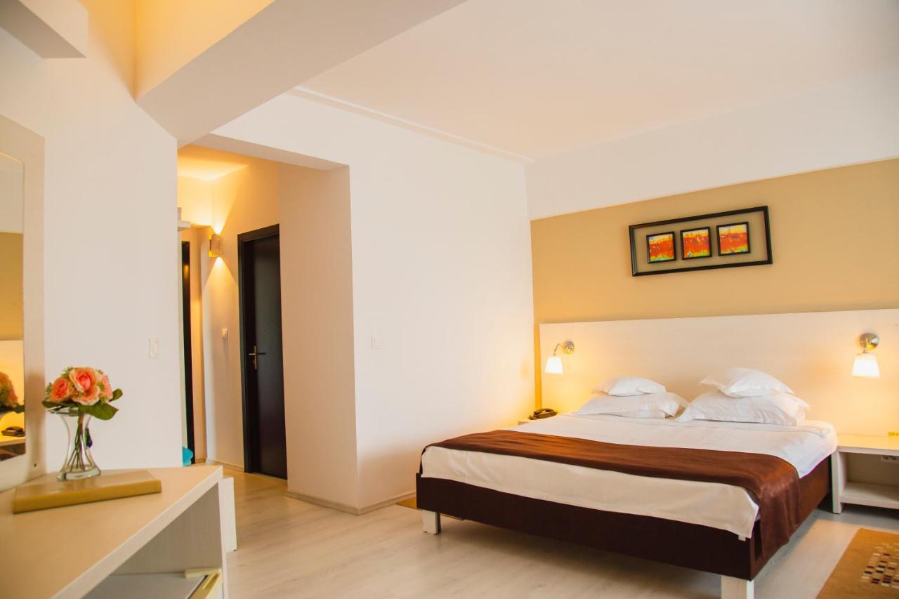 Hotel Ambasador 4*