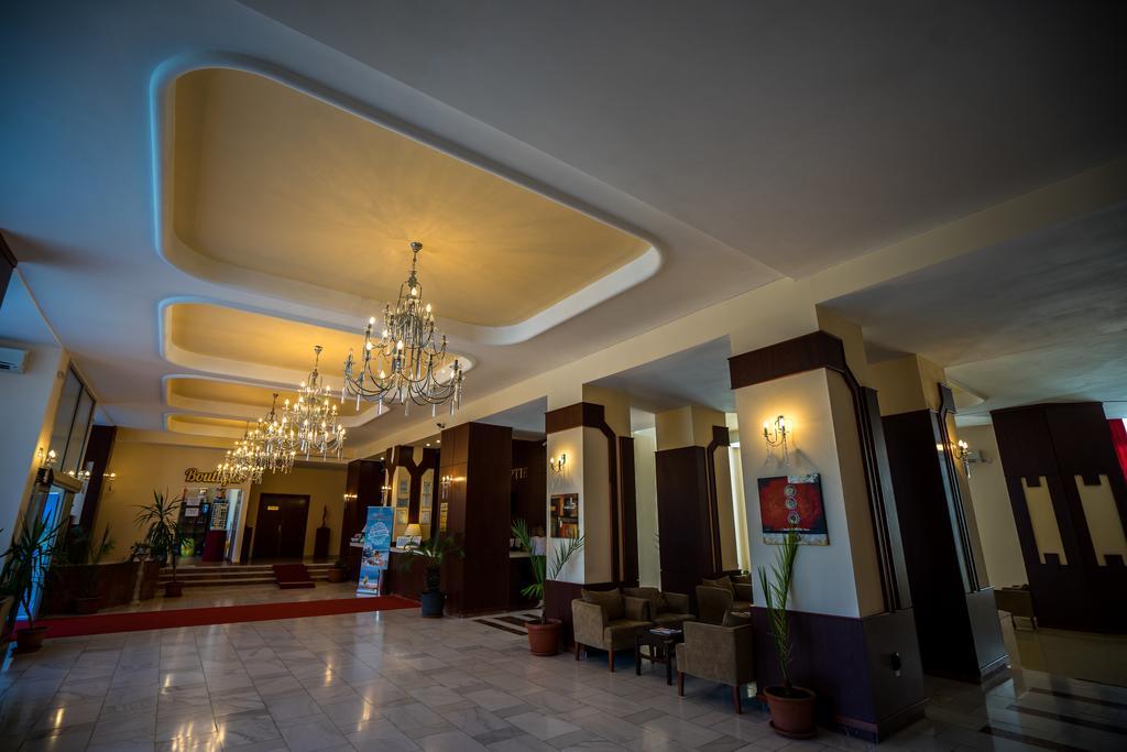 Ambasador Hotel